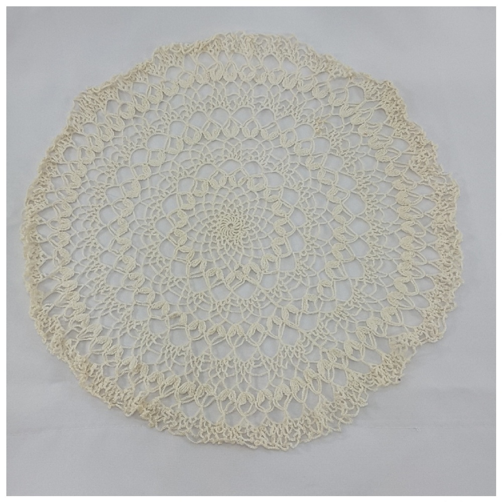 Crochet Circle Design Ruffed Edge Doily, 12"